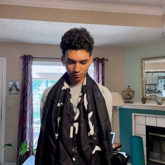 Givenchy Printed Silk and Wool Blend Scarf black - Picture 10 of 11